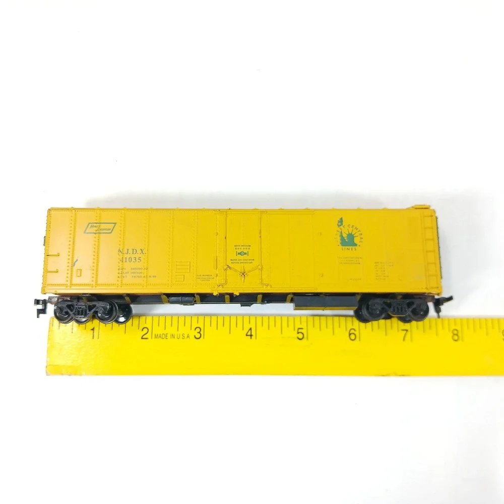 Jersey Central Lines HO Scale Boxcar NJDX 41035 Yellow Green Model Train Car